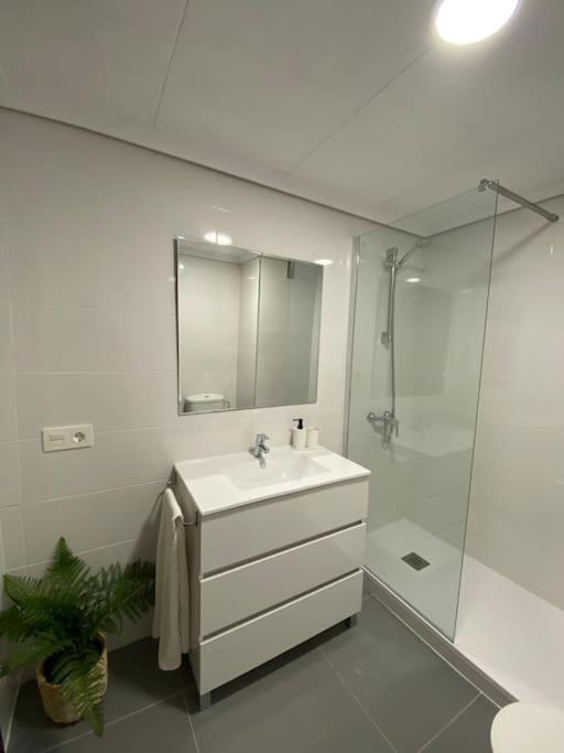 Апартаменти Apartamento En Benicasim Con Piscina Бенікасім Екстер'єр фото